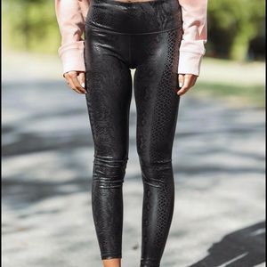 Snake print leggings high waist size M
